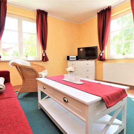Achtern Hafen App 01 Apartment Вустров Екстериор снимка