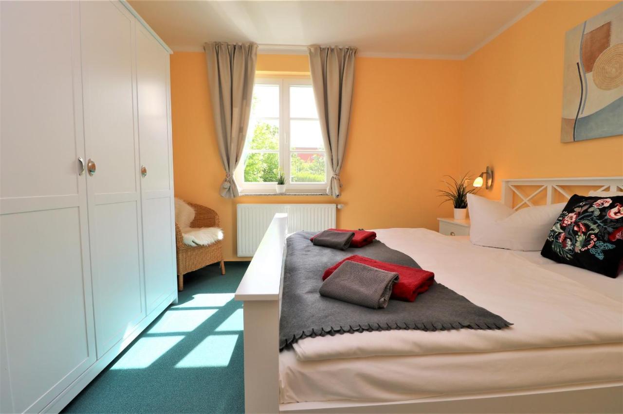 Achtern Hafen App 01 Apartment Вустров Екстериор снимка