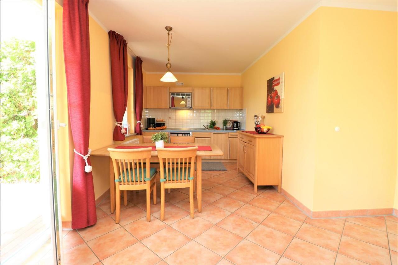 Achtern Hafen App 01 Apartment Вустров Екстериор снимка