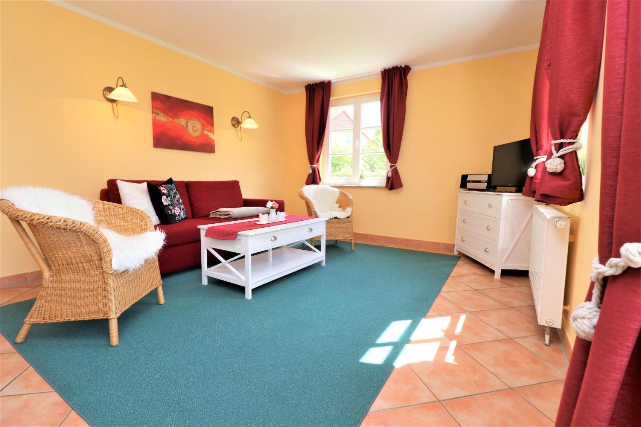 Achtern Hafen App 01 Apartment Вустров Екстериор снимка